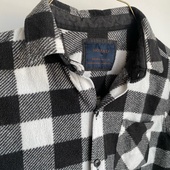 Boys Shirt Size 10/12 - Picture 6 of 14